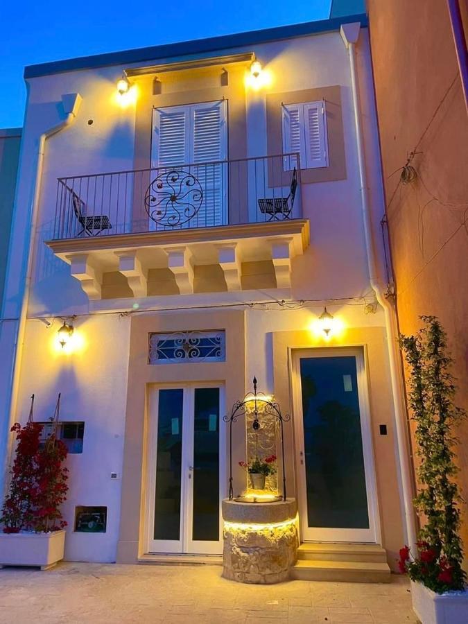 L'Antico Pozzo Apartment Pozzallo Bagian luar foto